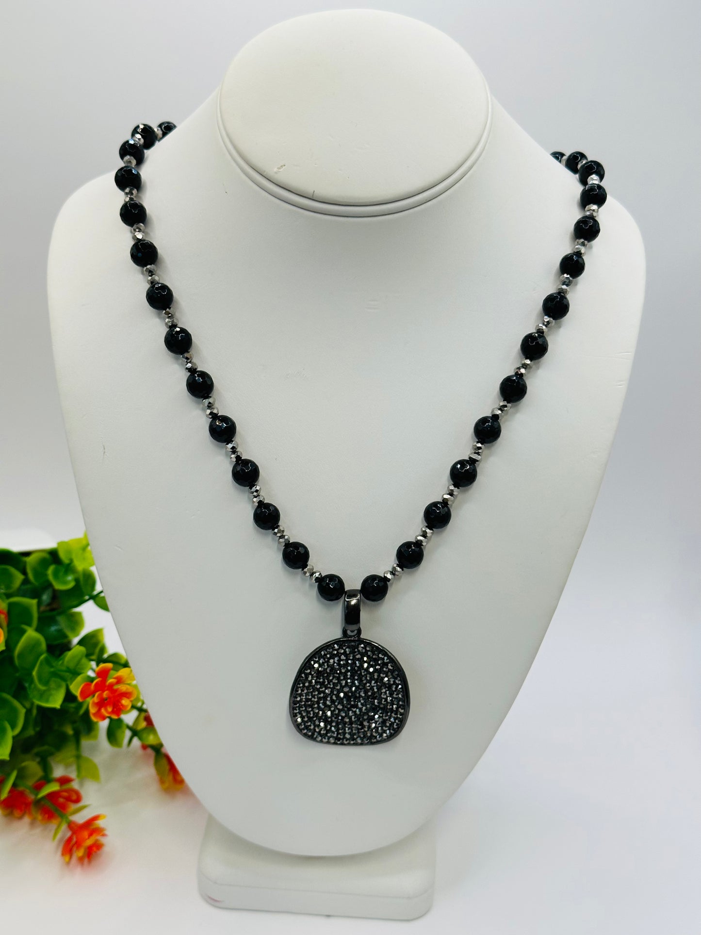 Black stone agate mix with rhinestone pendant N-201