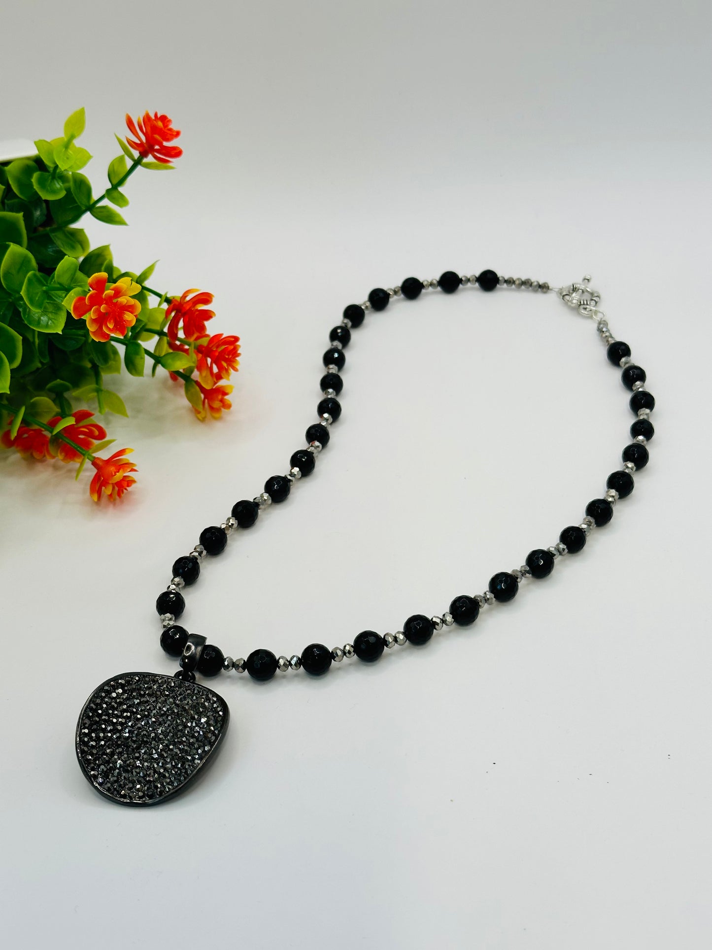 Black stone agate mix with rhinestone pendant N-201