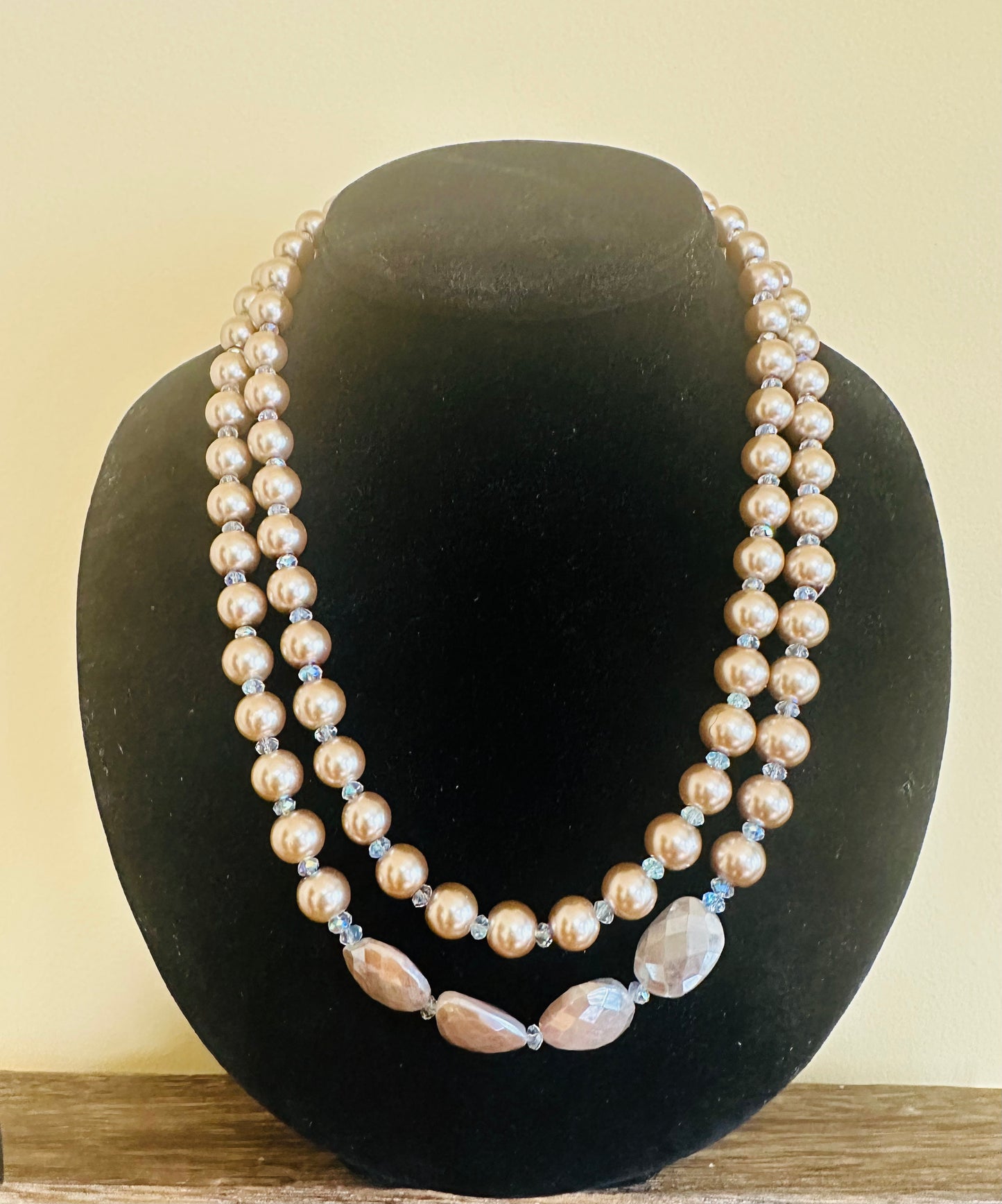 Pearls with moonstone  necklace N-99