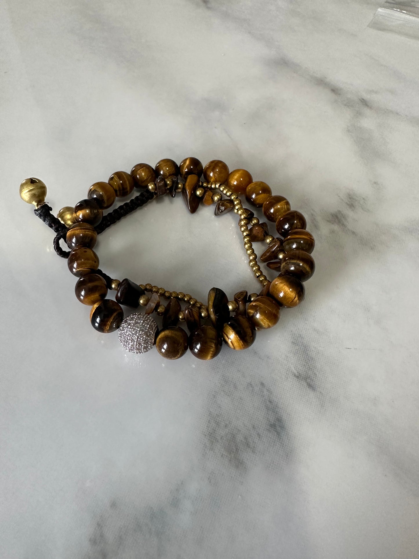 Round Tiger eye with Rhinestone B-125