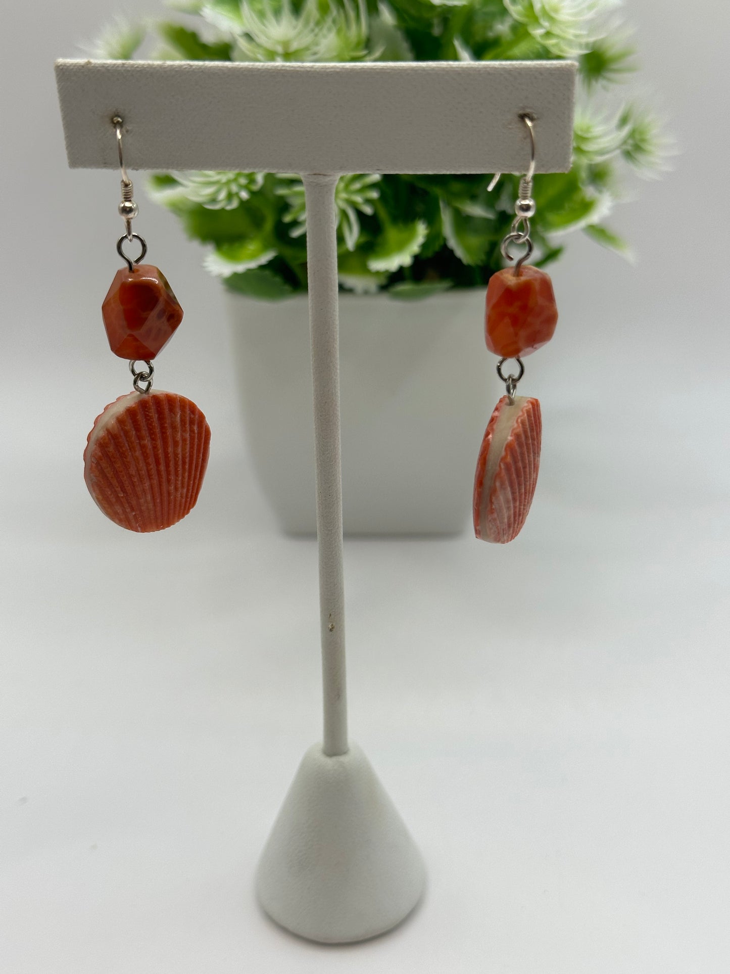 Red Shell with stone earrings E-160