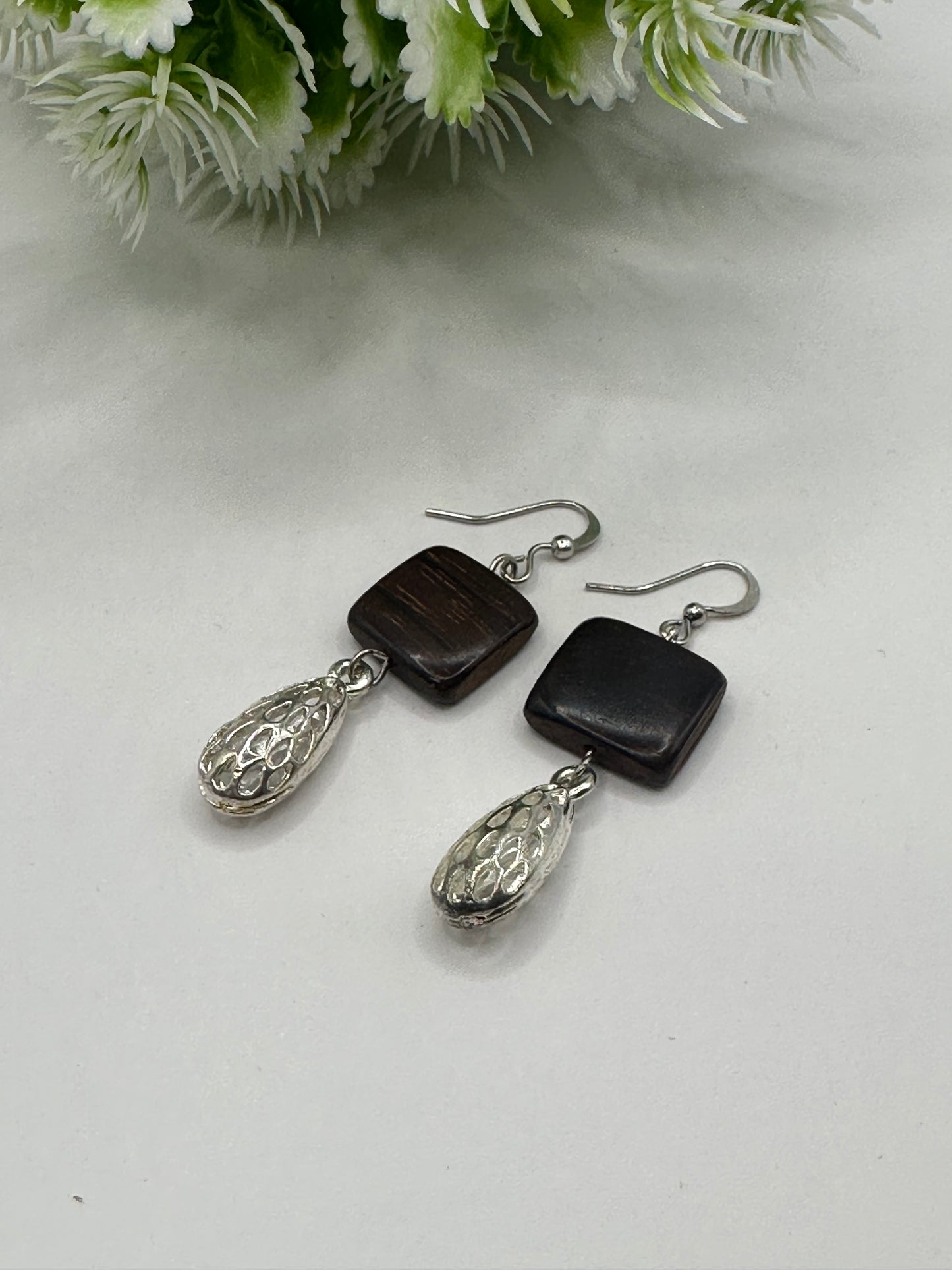 Wood and silver Earrings E-148