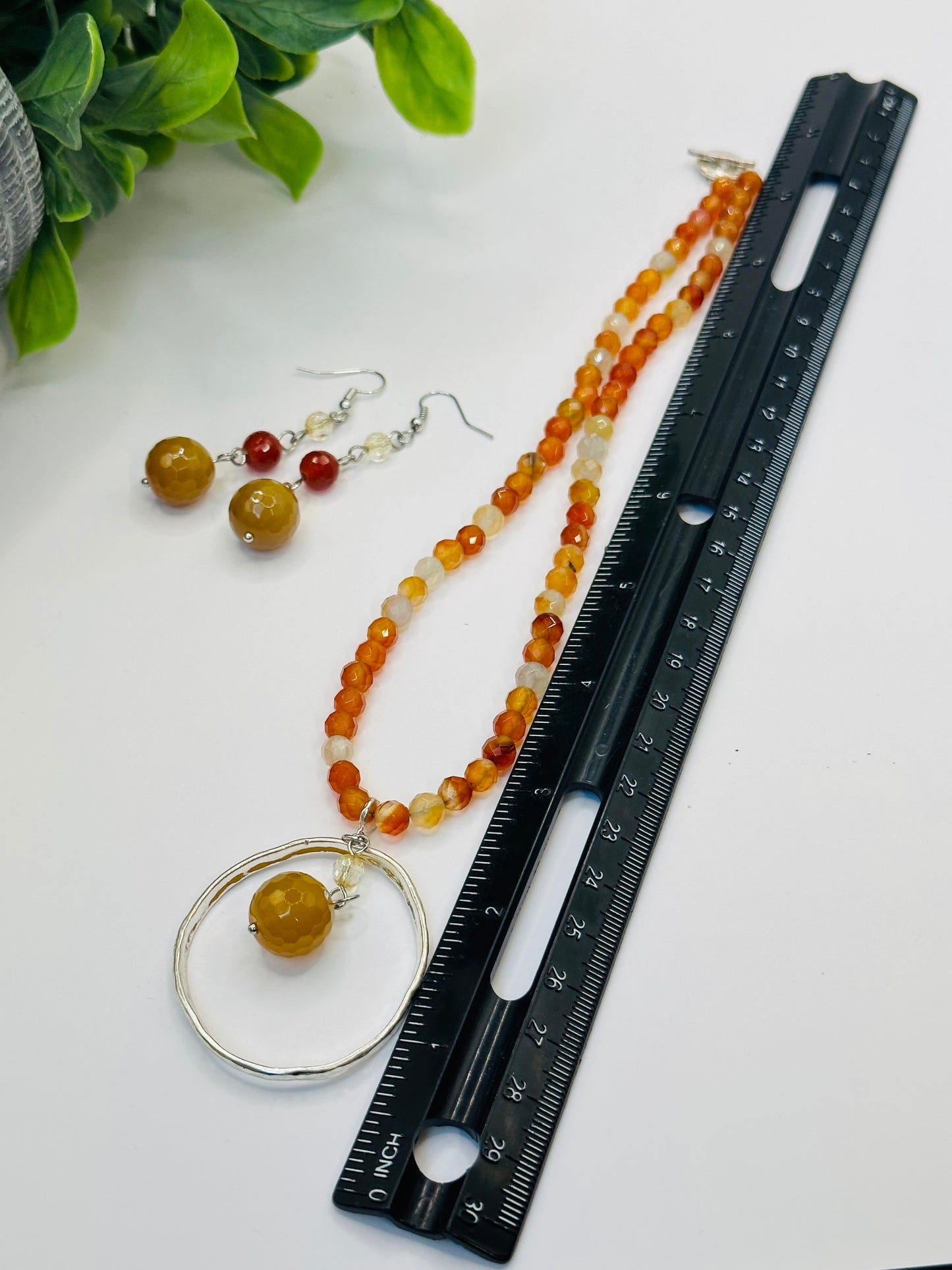 Carnelian faceted with silver pendant and earrings NE-121