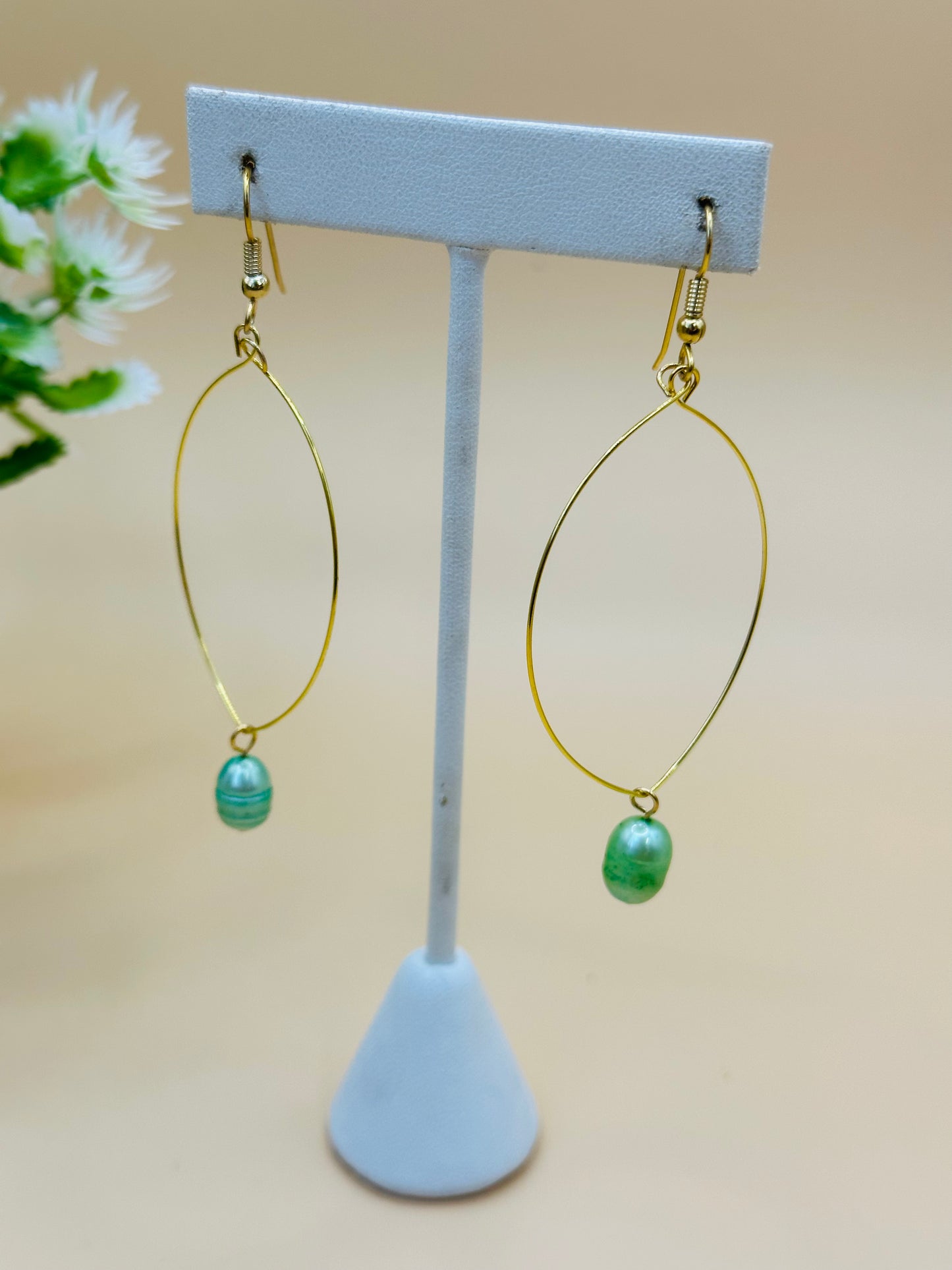 Marquise shape earrings green pearls E-215