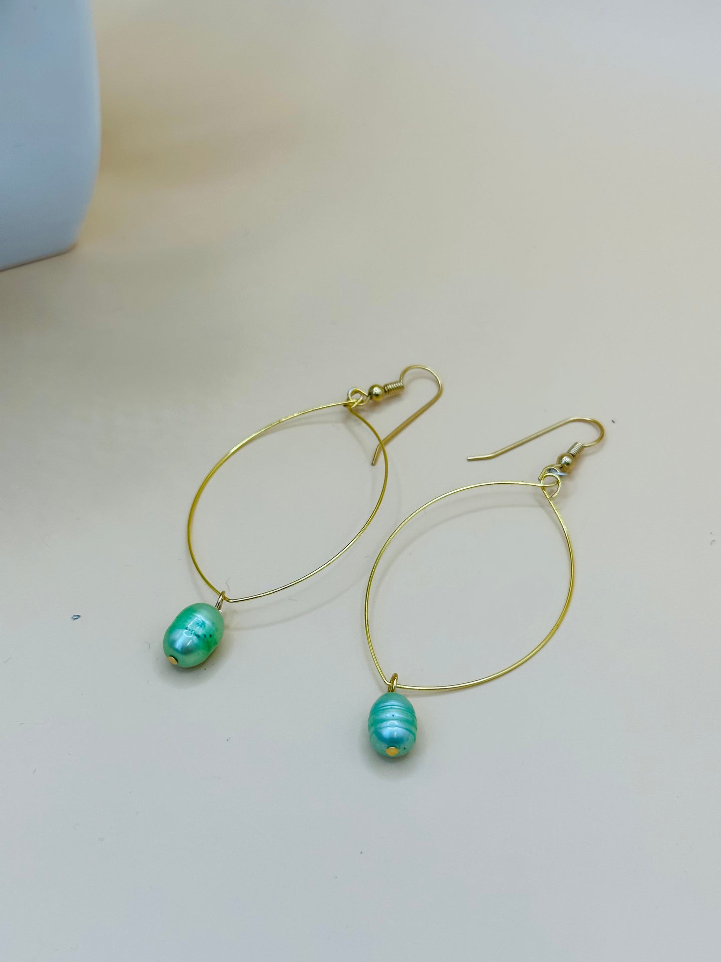 Marquise shape earrings green pearls E-215