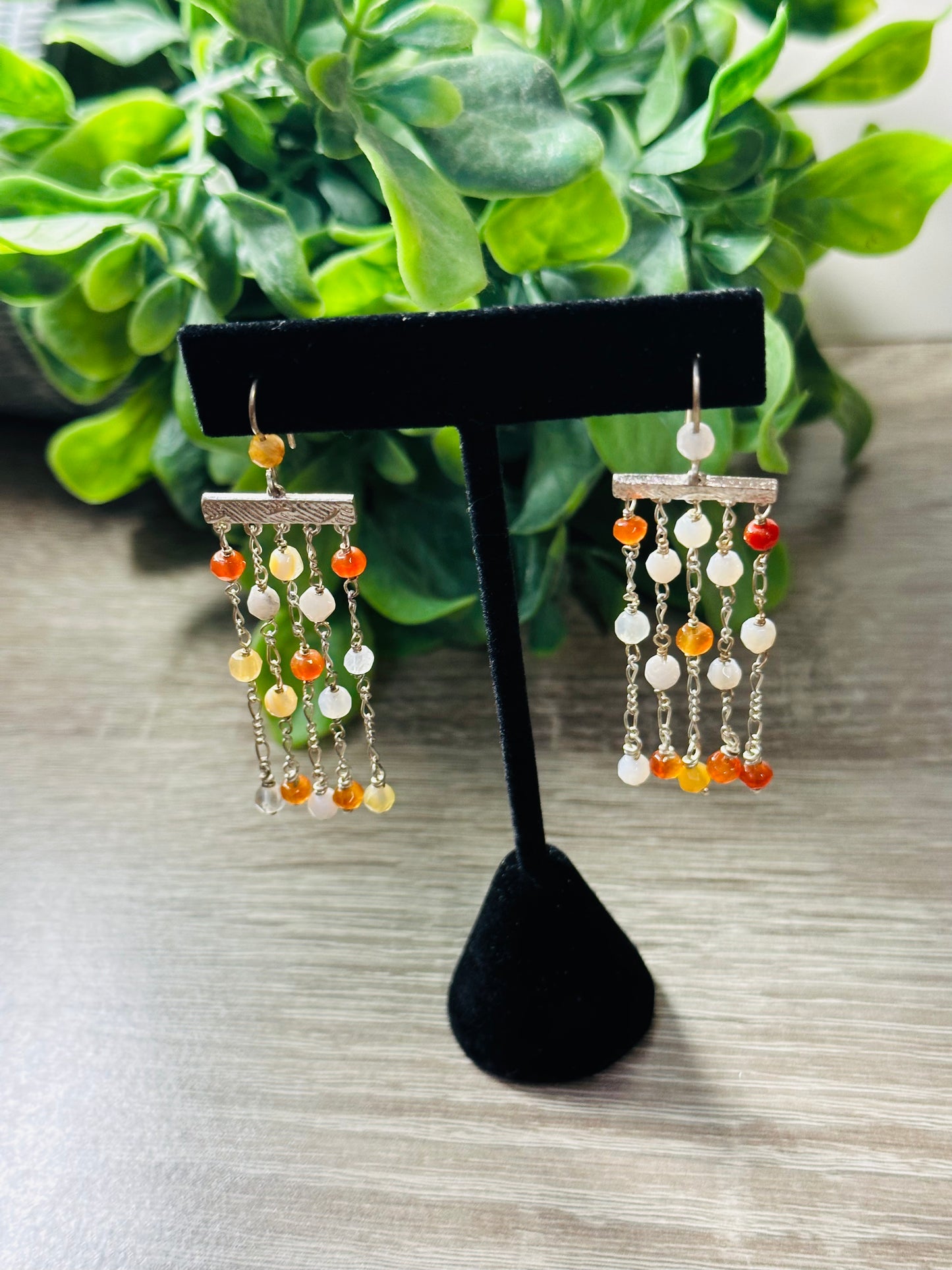 Amber and white chain earrings E-233