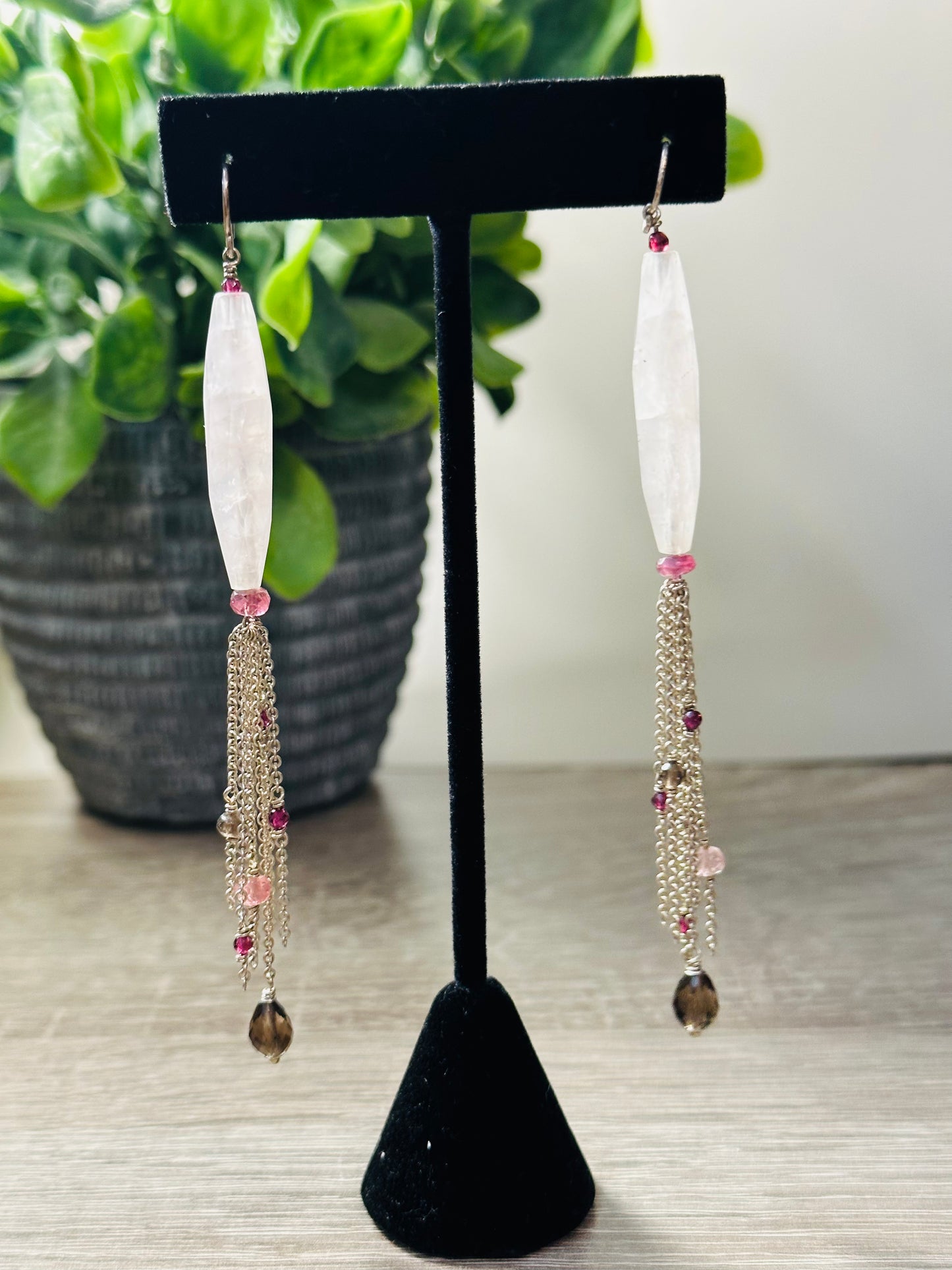 Rose and smokey quartz chain earrings E-236