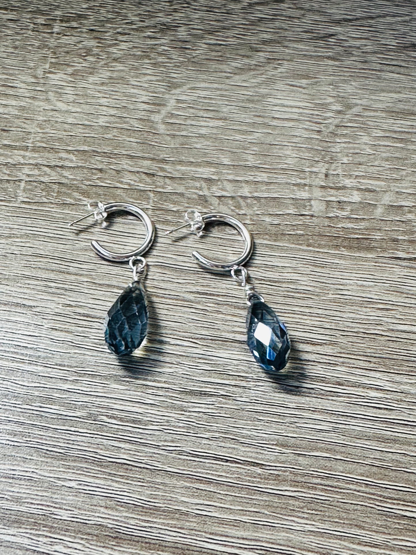 Smokey faceted drop earrings E-244