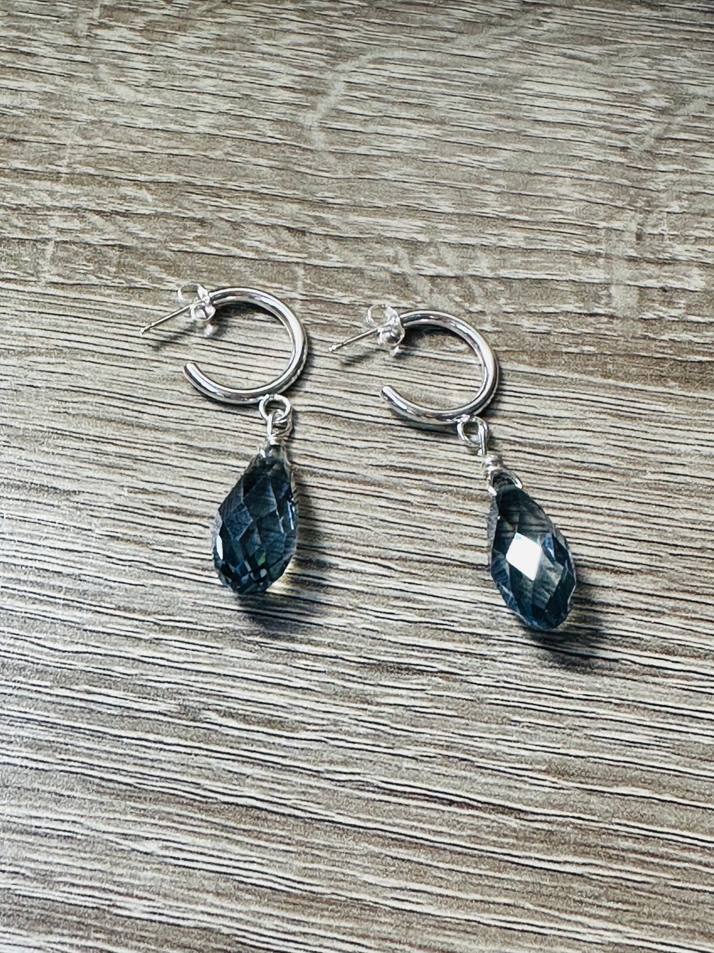 Smokey faceted drop earrings E-244