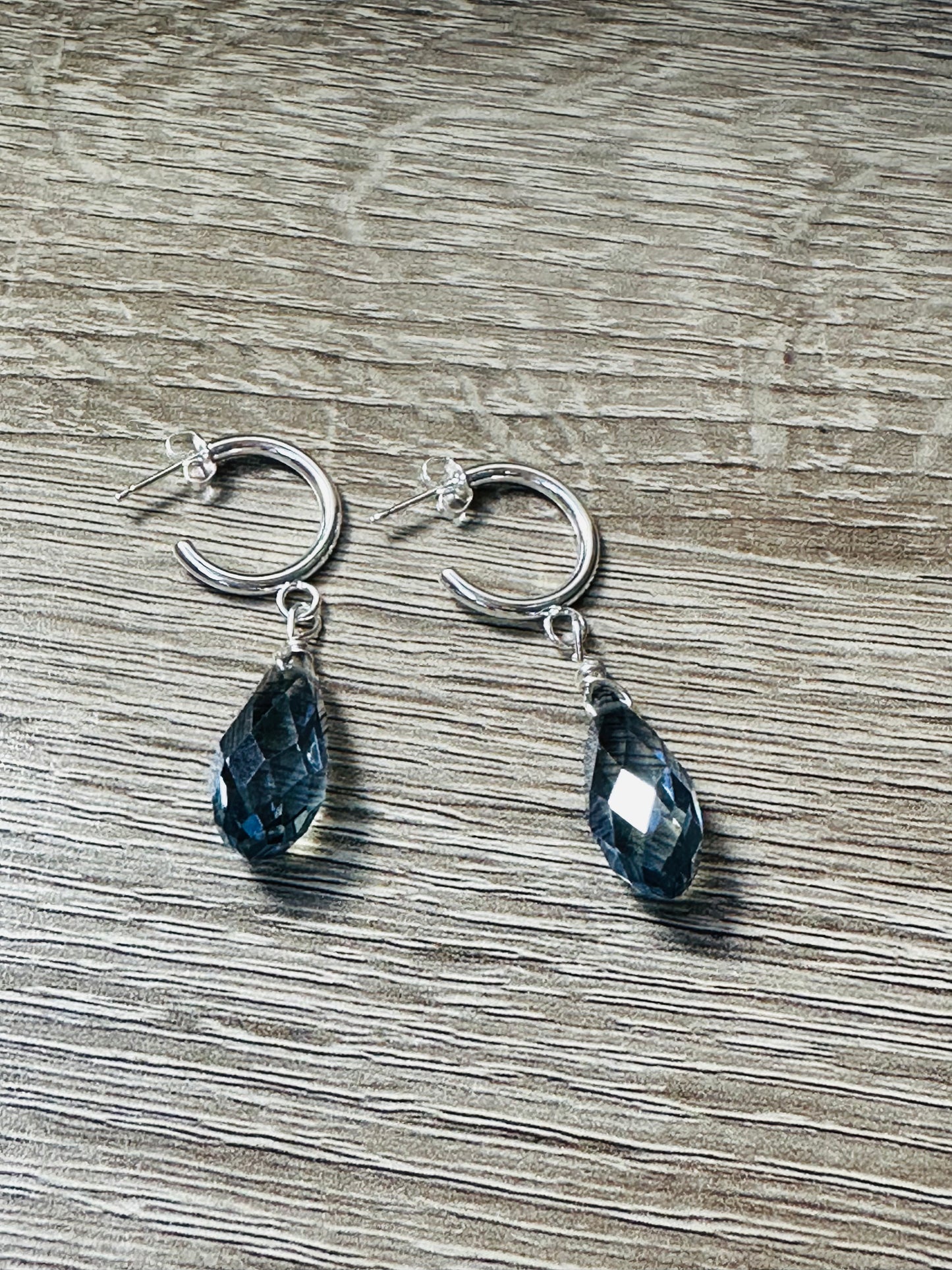 Smokey faceted drop earrings E-244