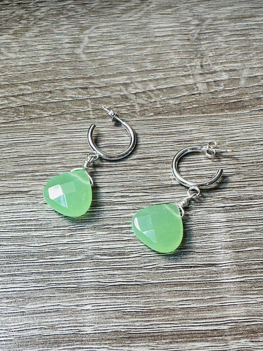 Olive green faceted drop earrings E-246