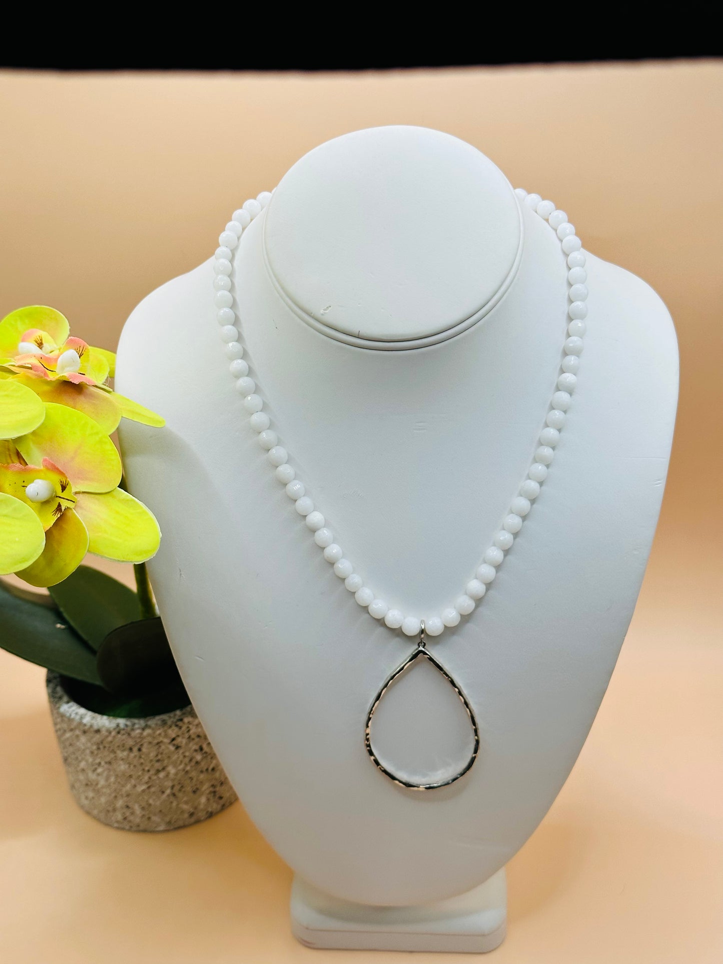 White agate hammered teardrop necklace N-178