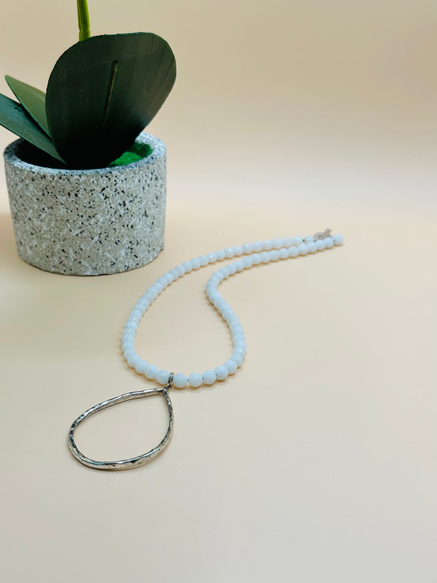 White agate hammered teardrop necklace N-178