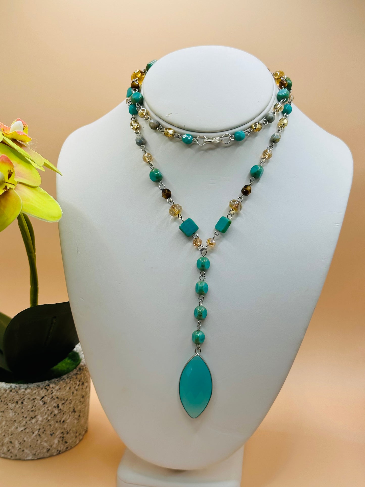 Green mix with large pendant long necklace N-184