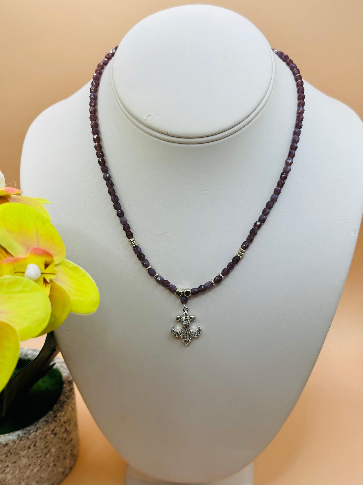 Small faceted mix purple with anchor rhinestone charm pendant necklace N-193