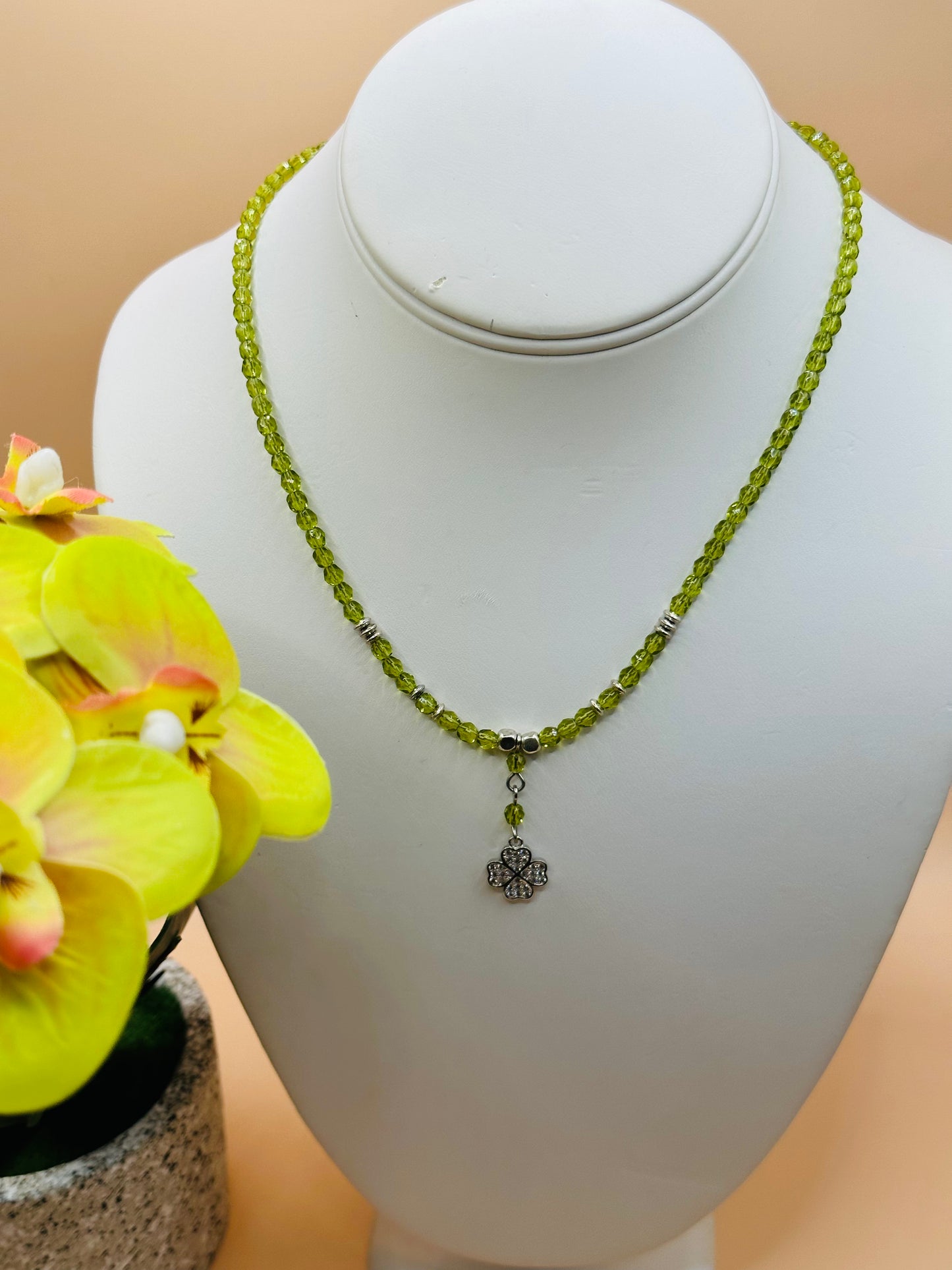 Small olivine with four leaf clover rhinestone charm pendant necklace N-194