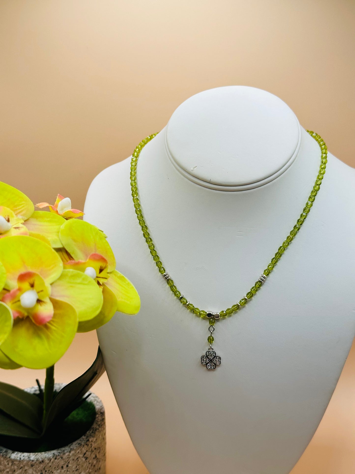 Small olivine with four leaf clover rhinestone charm pendant necklace N-194