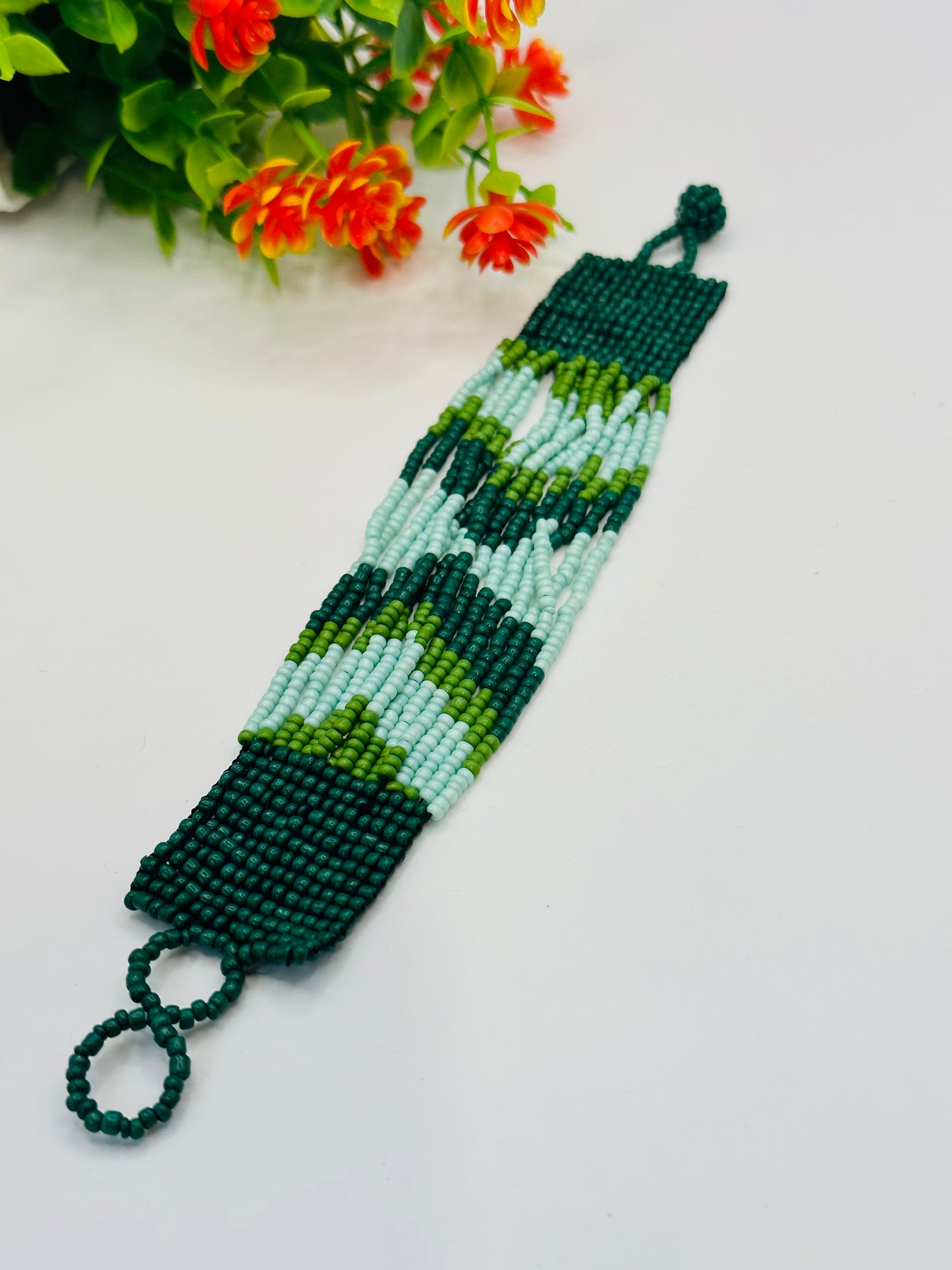 Green seeded mix bracelet B-216