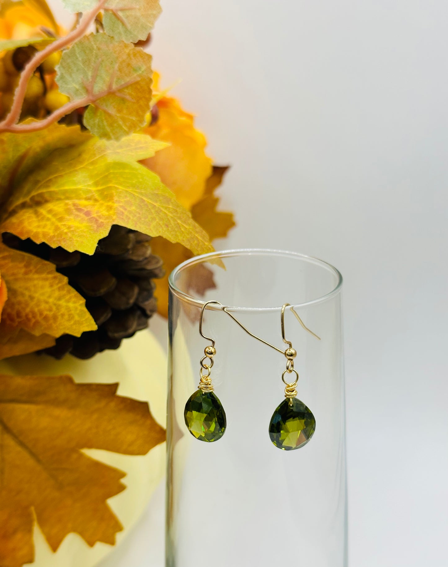 CZ glass olive faceted drop earrings E-285