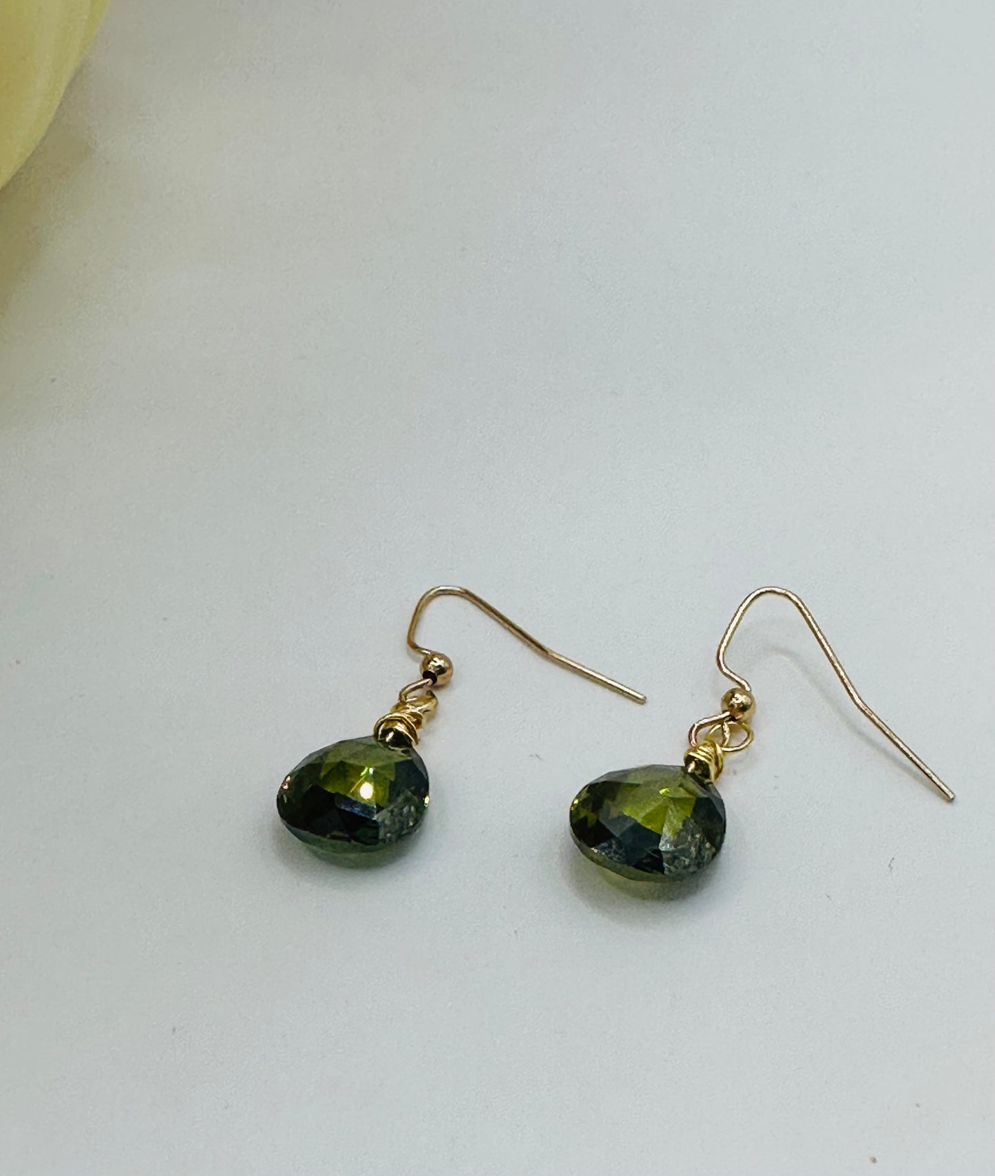 CZ glass olive faceted drop earrings E-285