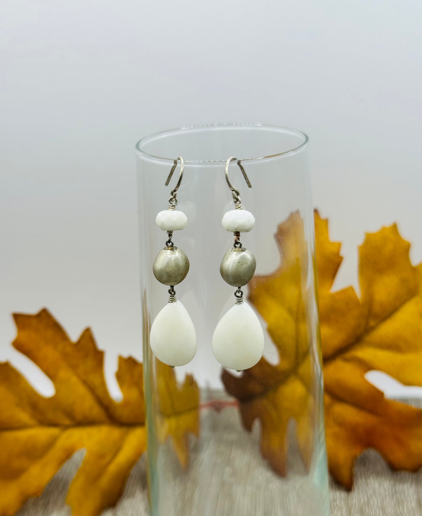 White agate Drop Earrings E-109