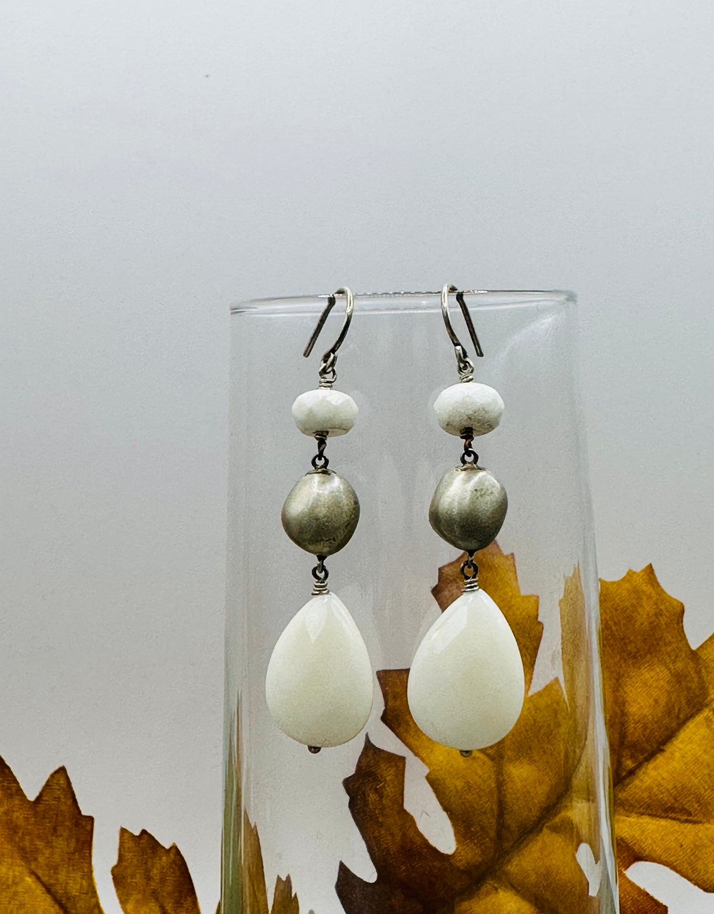 White agate Drop Earrings E-109